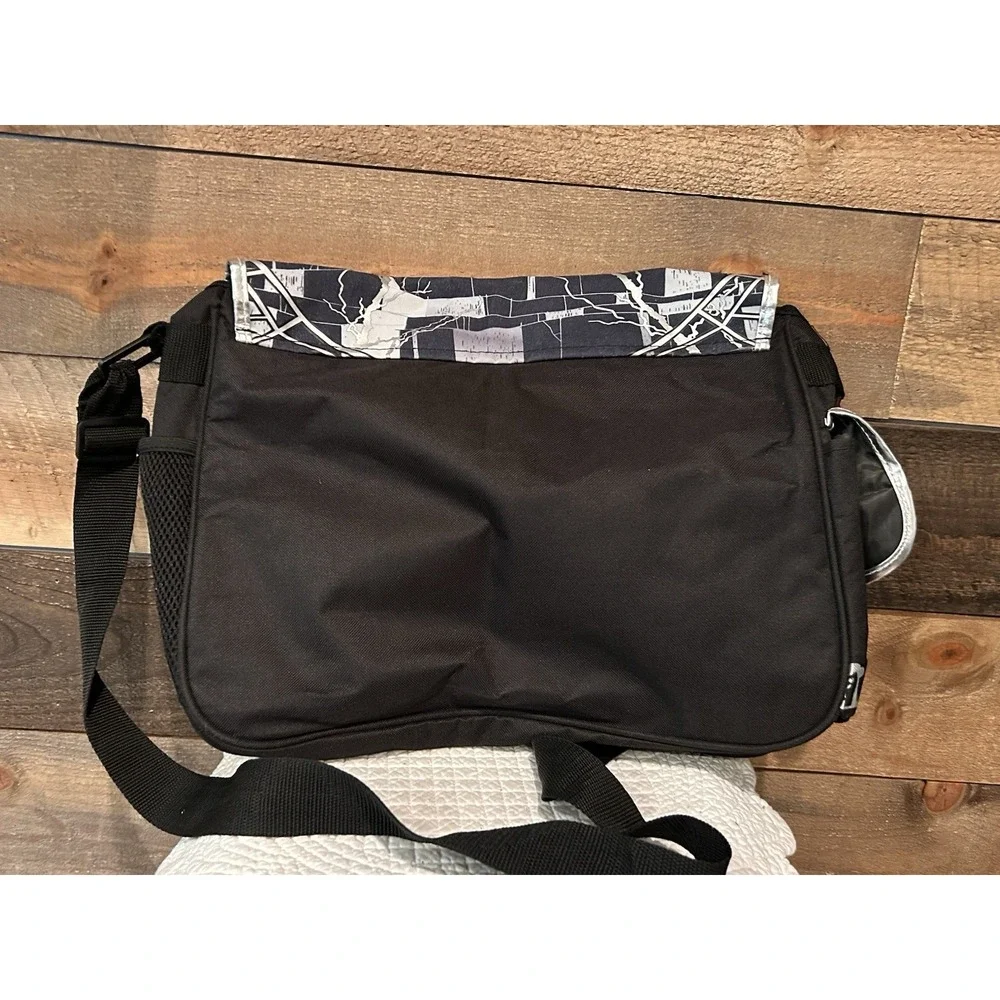 Disney Nightmare Before Christmas Jack Skellington‎ Sally Messenger Laptop Bag